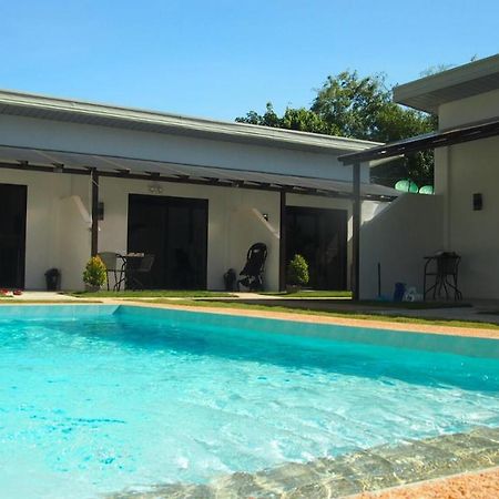 Panglao Moravian Apartments Exteriör bild