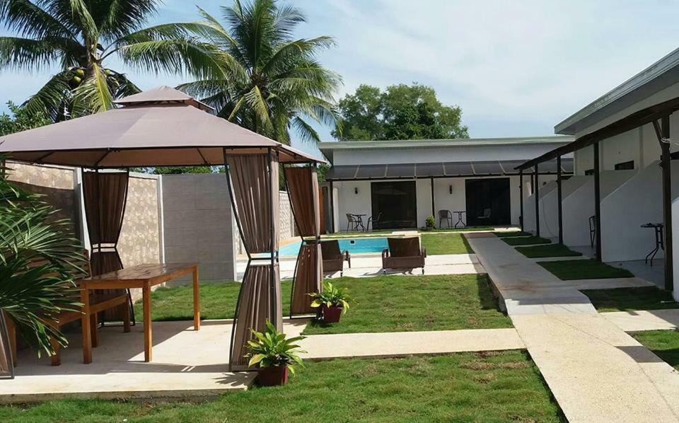 Panglao Moravian Apartments Exteriör bild