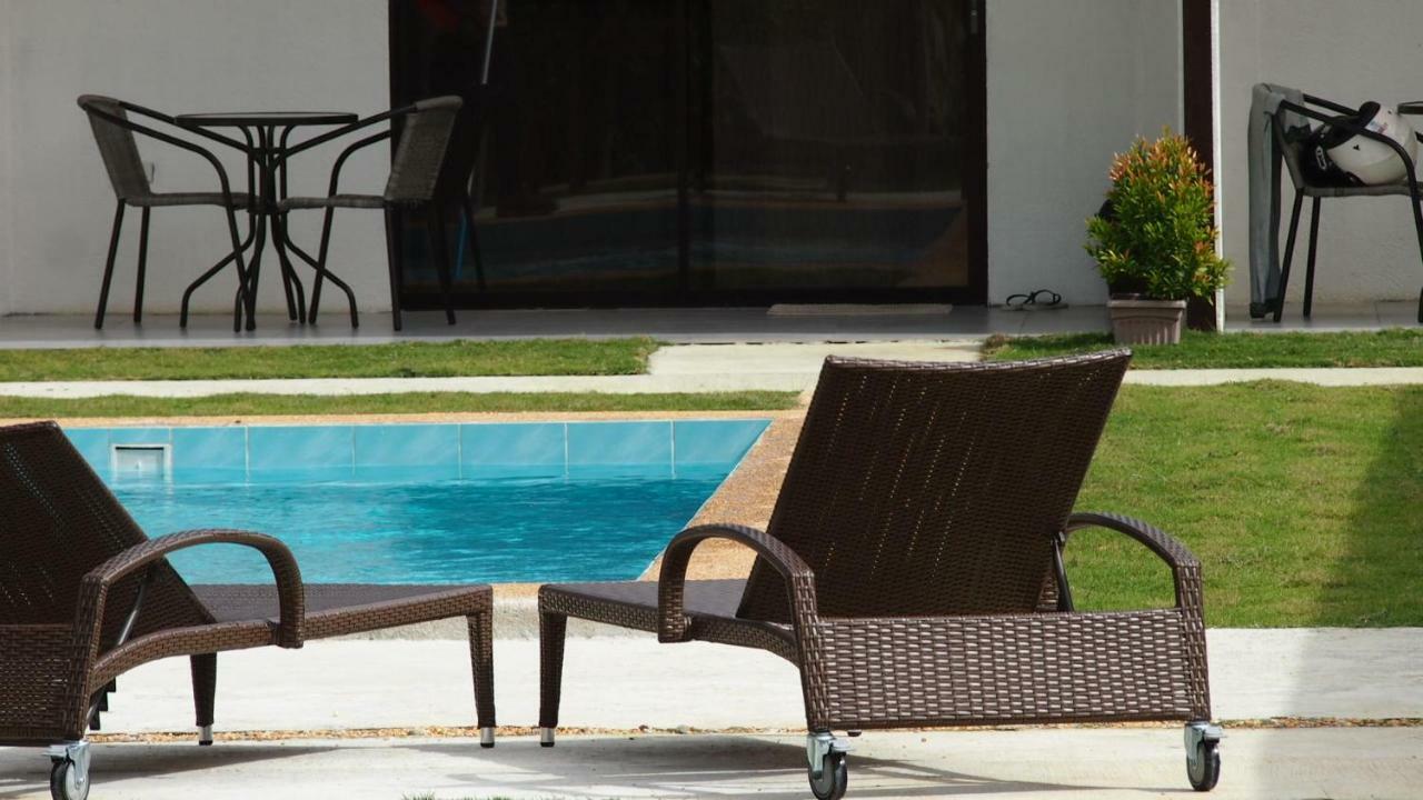 Panglao Moravian Apartments Exteriör bild