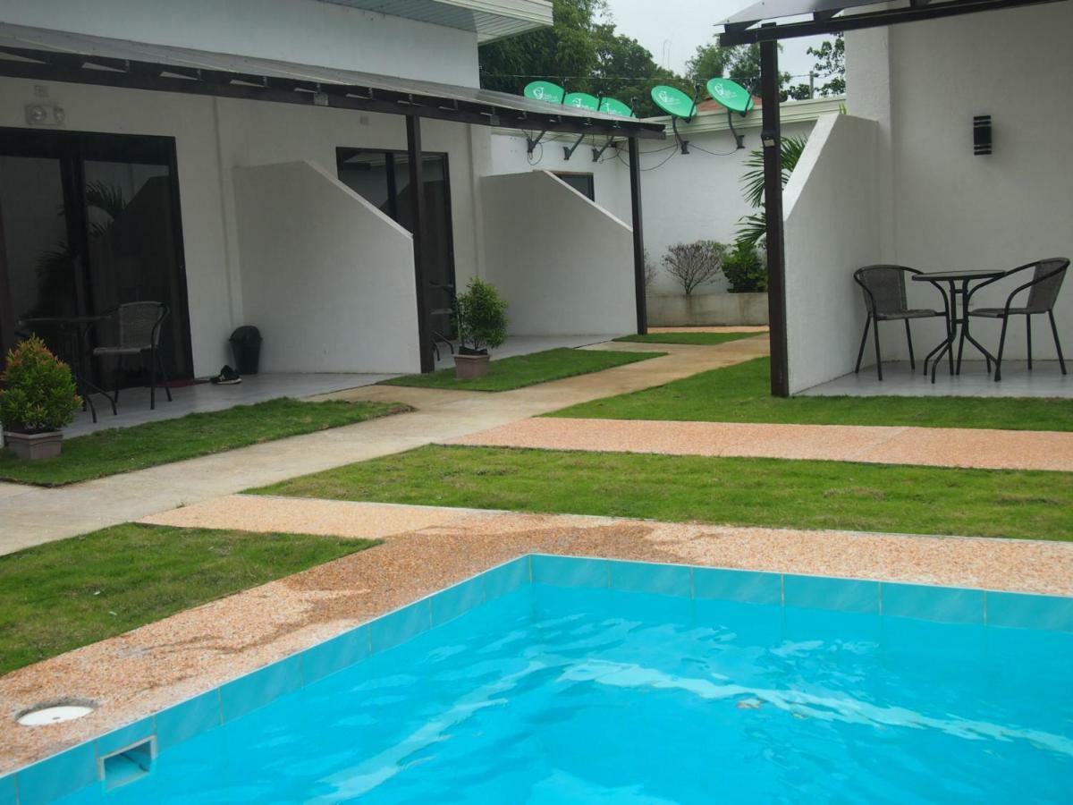Panglao Moravian Apartments Exteriör bild